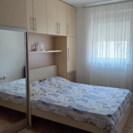 Vasilije I Simon アパート