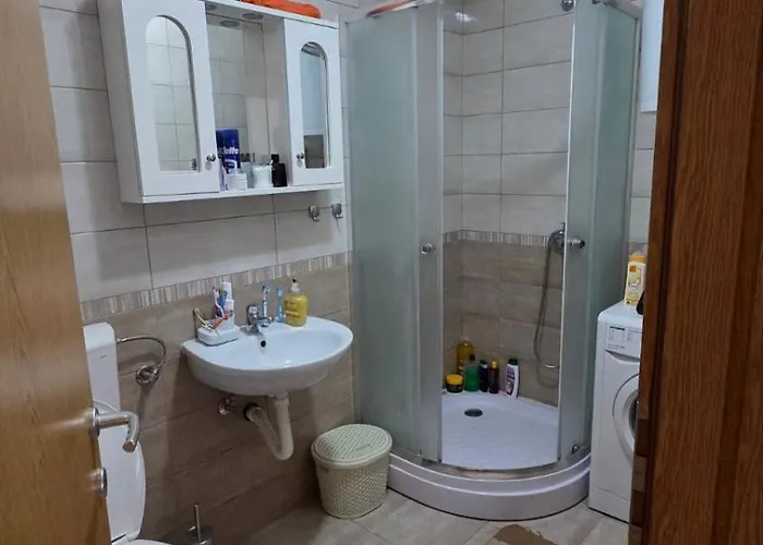 Vasilije I Simon تريبينيي